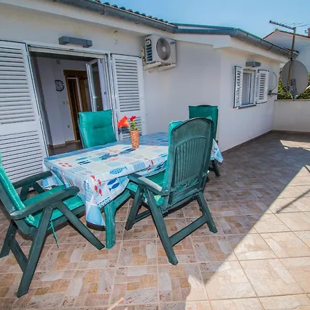 Gianni Only 70m From The Sea, Island Pag