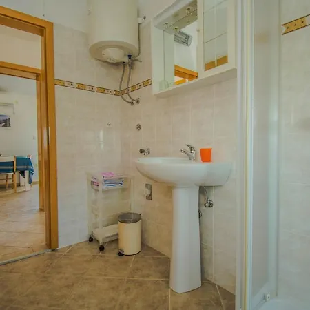 Διαμέρισμα Gianni Only 70m From The Sea, Island Pag