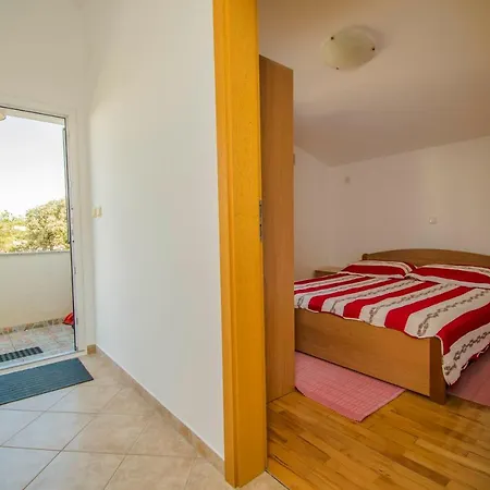 Gianni Only 70m From The Sea, Island Pag